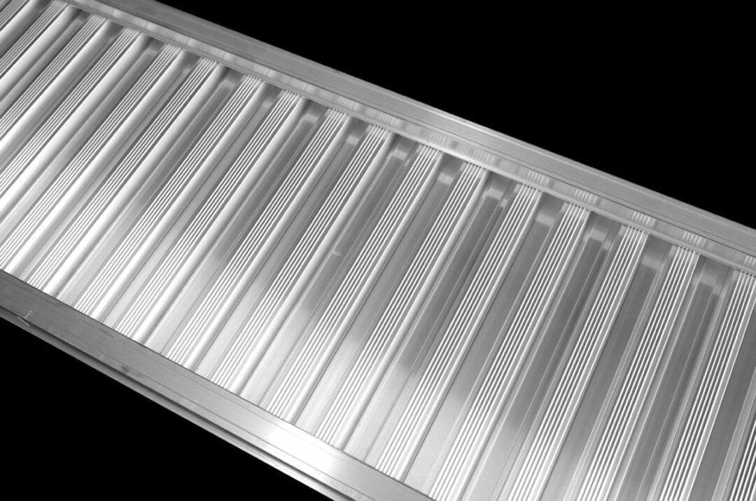 1800KG 3.2M Aluminium Loading Ramps (PAIR) Oz Loading Ramps